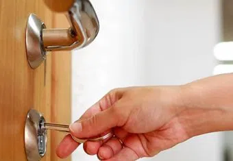 Lock Locksmith Tech Saint Paul, MN 651-376-0002 logo-image - 24-hour-emergency-locksmith